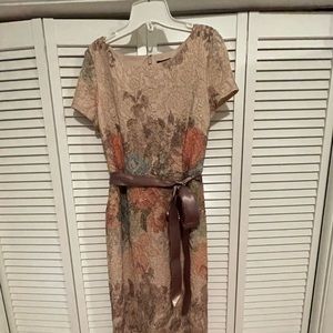 Floral Matelasse textured cap sleeve gown in multi/blush colors.